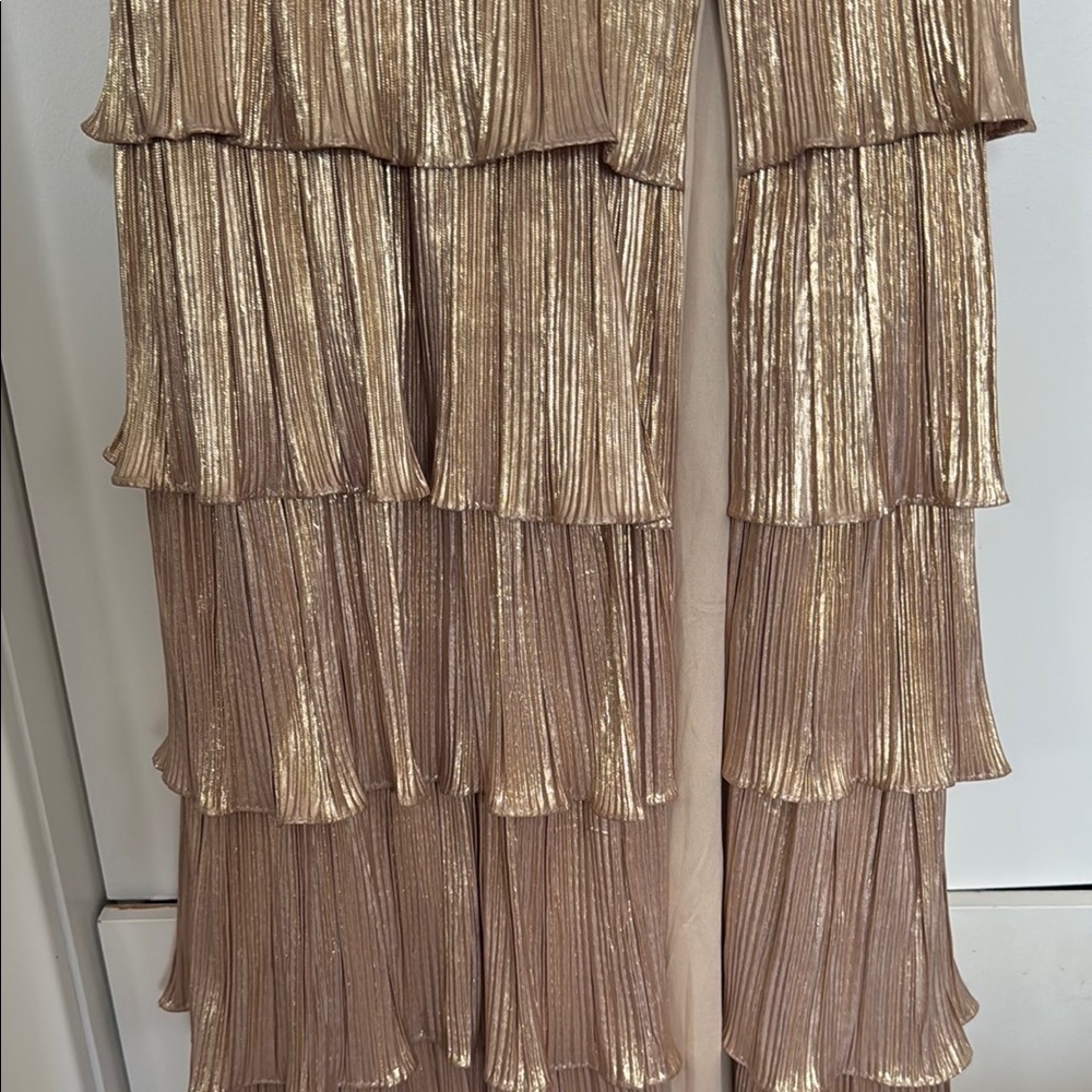 NWT | Mac Duggal Black One Shoulder Ruffle Tiered Gown Size 4 - Picture 8 of 11